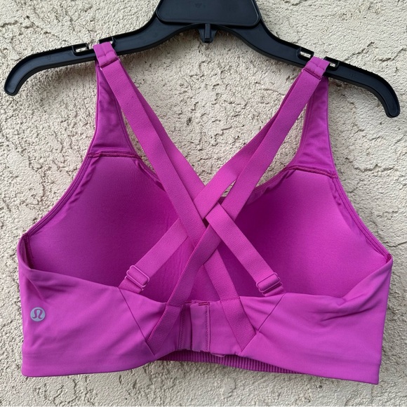 Lululemon Sports Bra - Picture 2 of 5